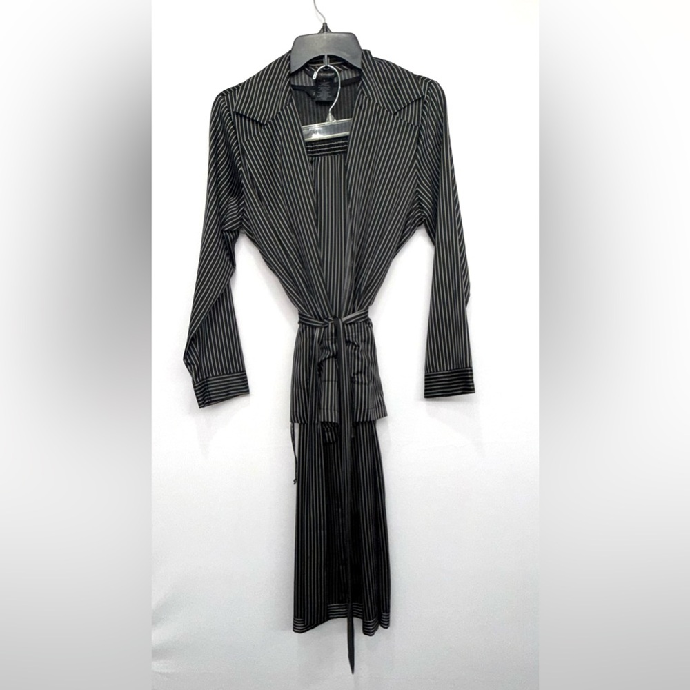 Ambrielle Sleepwear Set Robe And Pant Pin Stripped Woman’s Size Small